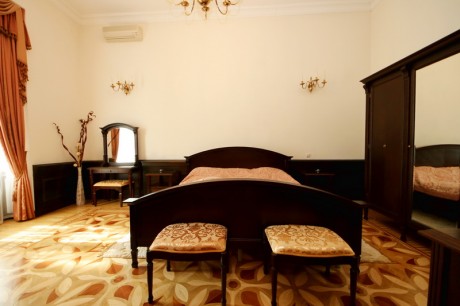 Double 4-room VIP №4, hotel