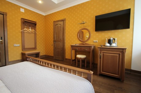 Double 1-room / Double, Right wing