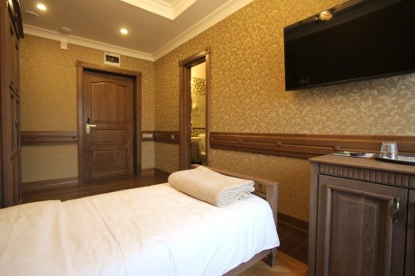 1-bed 1-Room Single / Superior, Left wing