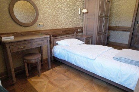1-bed 1-Room Single / Superior, Left wing