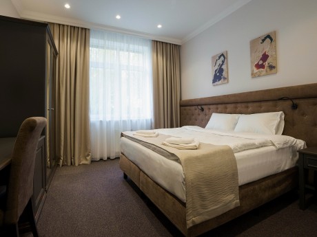1-room double / double, hotel