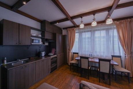 4-месны 2-пакаевы, катэдж Standard