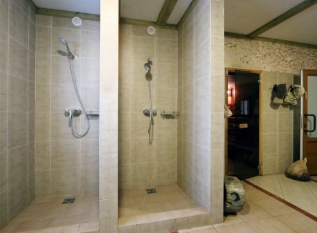 For 9 people, guest house