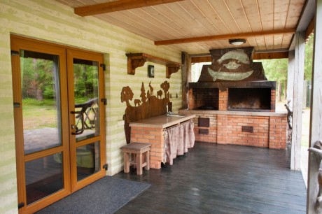 For 9 people, guest house