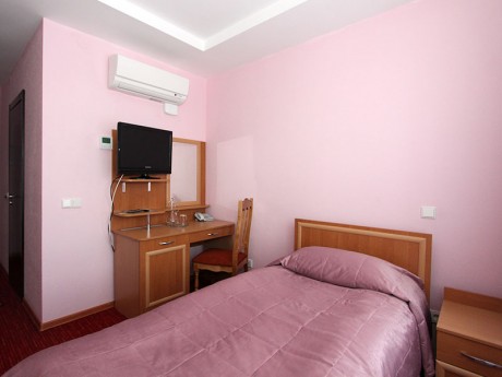 1-room single  (1 category), hotel, 5th floor
