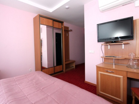 1-room single  (1 category), hotel, 5th floor