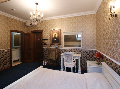 2-room for 4 people suite, boutique hotel