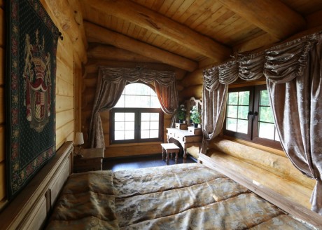House for 6 people, viking's house