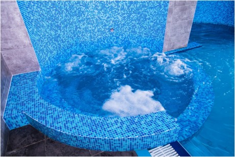  Losvido - Swimming pool