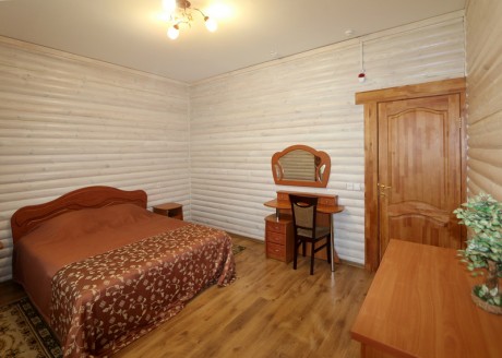 3-room triple suite, hotel
