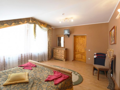 3-room double, hotel