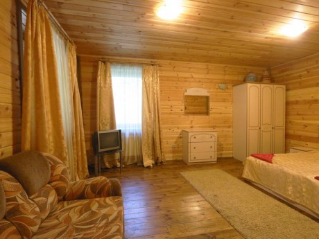 For 10 people, guest house