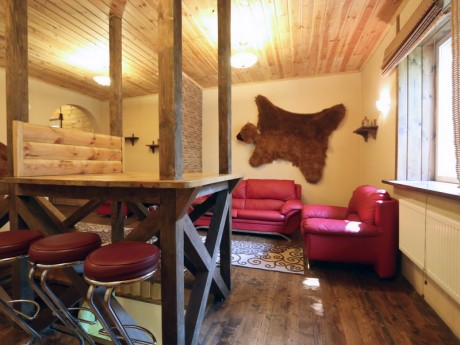 For 10 people, guest house