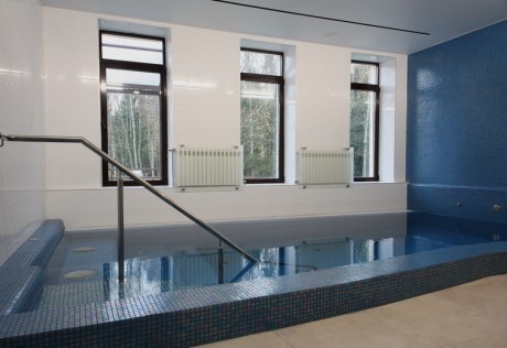  Serguch - Swimming pool