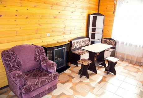 1-room triple «Lux-2», cottage Priozerny