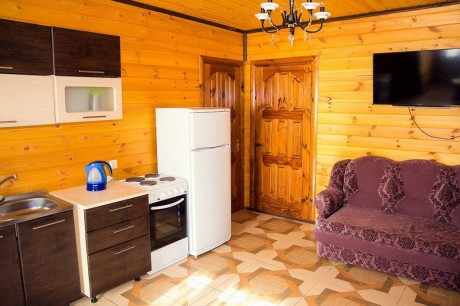 1-room triple «Lux-2», cottage Priozerny