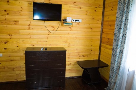 For 4 people, cottage №9, 10