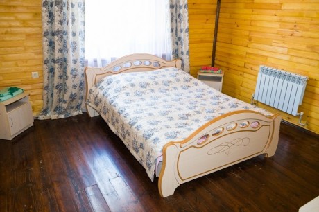 For 4 people, cottage №9, 10