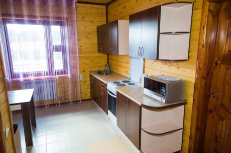 For 4 people, cottage №9, 10